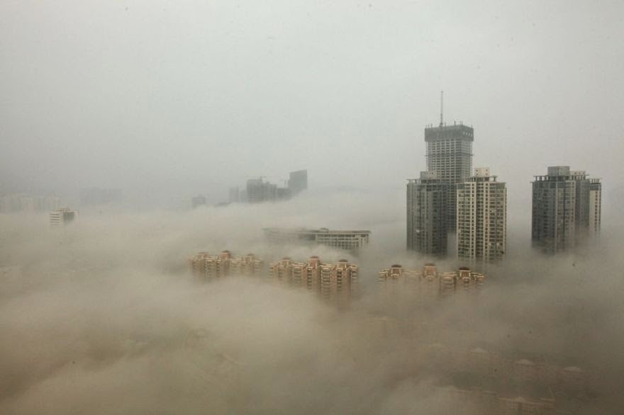 4. Binaların çevresinde dolaşan toz bulutları