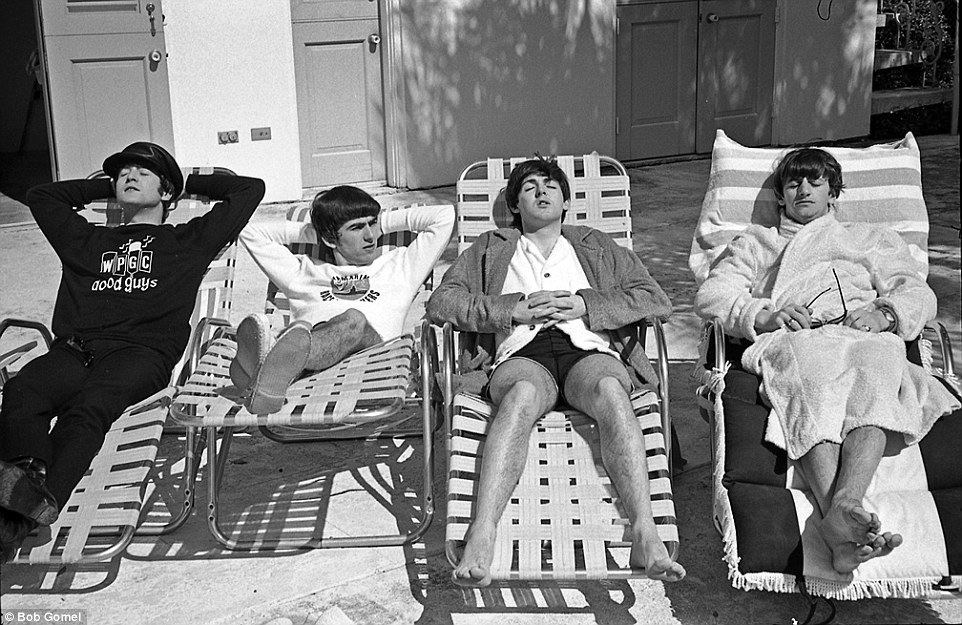 3. Miami'de güneşlenen The Beatles üyeleri.