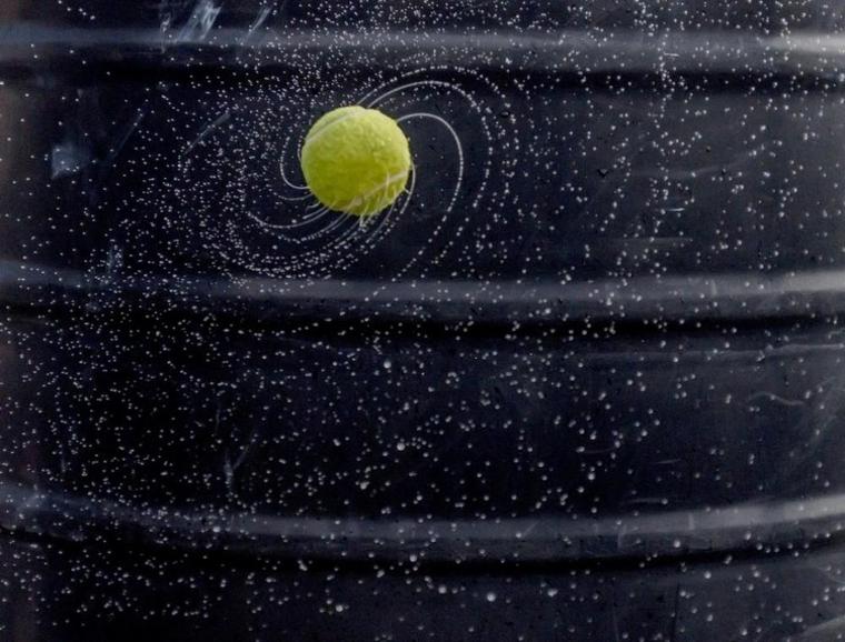 7. Tenis topu galaksisi