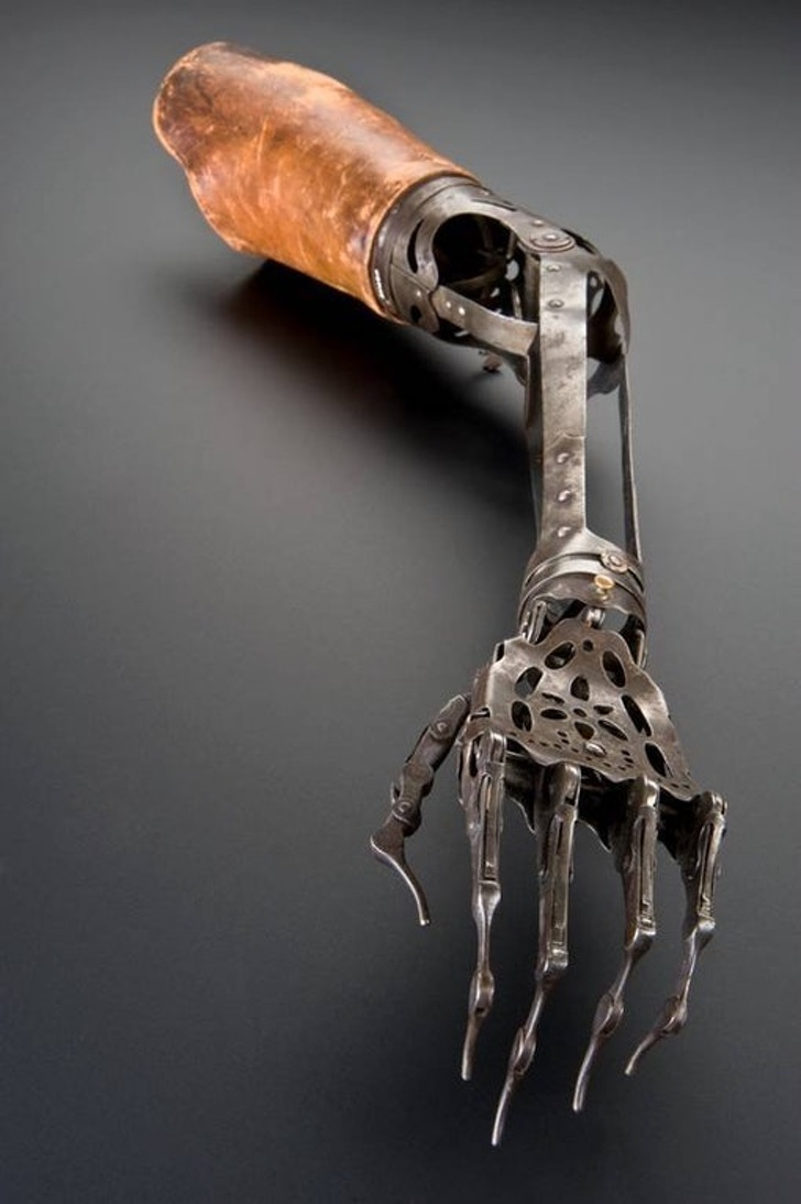 7. 150 yıllık kol protezi...