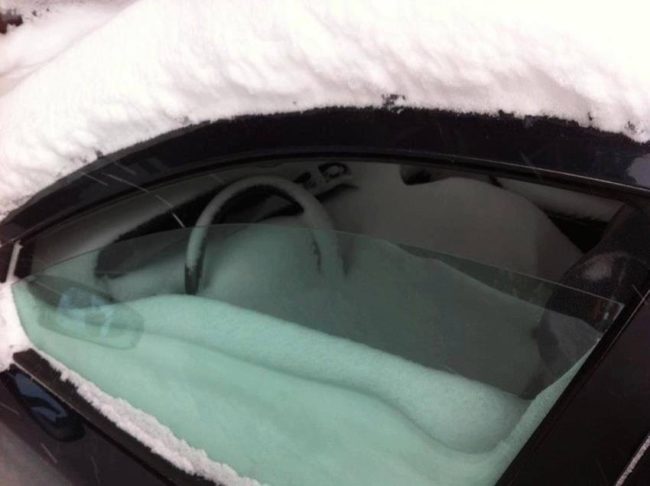 1. Karda araba camını açık unutursan ne olur?