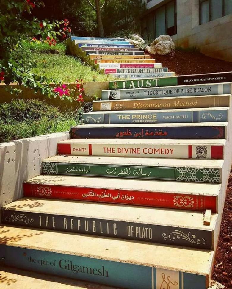 5. Lübnan'da bulunan Balamand Üniversitesi'nin merdivenleri müthiş...