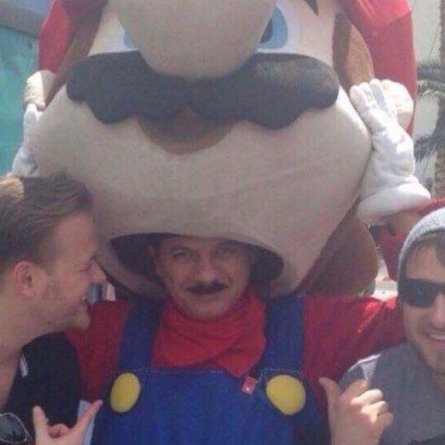 19. Super Mario sen misin?