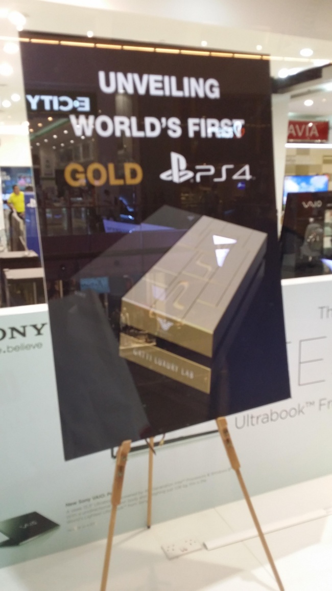 Altından yapılma PlayStation!