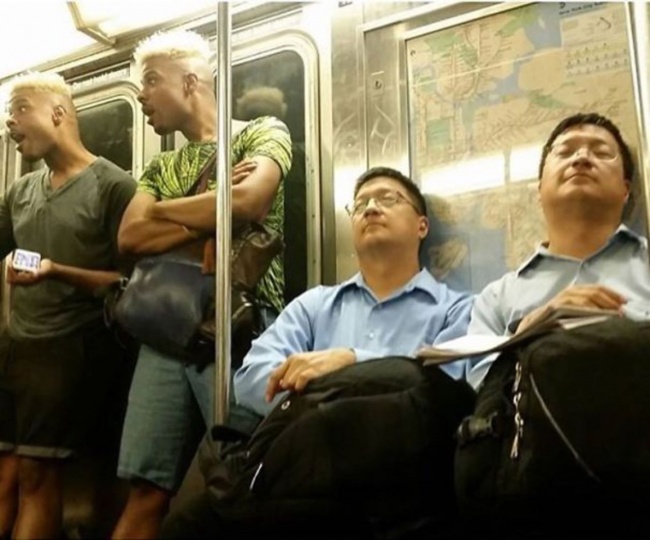 Yalnızca ikizlerin girebildiği metro..