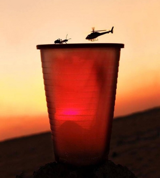 15. Zor durumda olan karıncayı kurtarmaya giden helikopter.